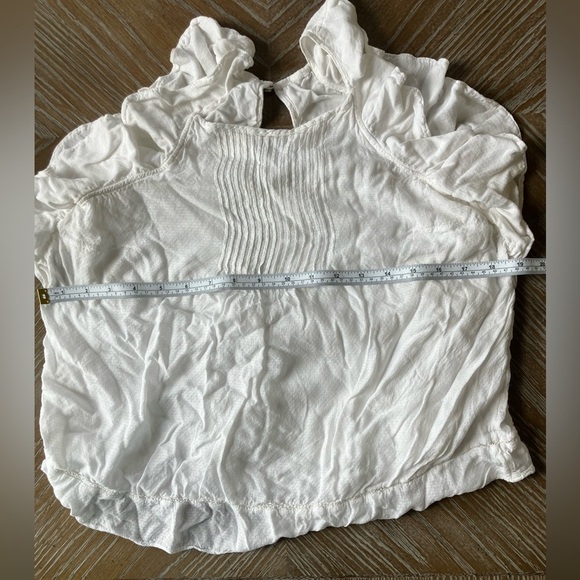 EUC Abercrombie & Fitch Elegant Ruffle Sleeves White Women's Top (Small) Lined - Picture 2 of 9